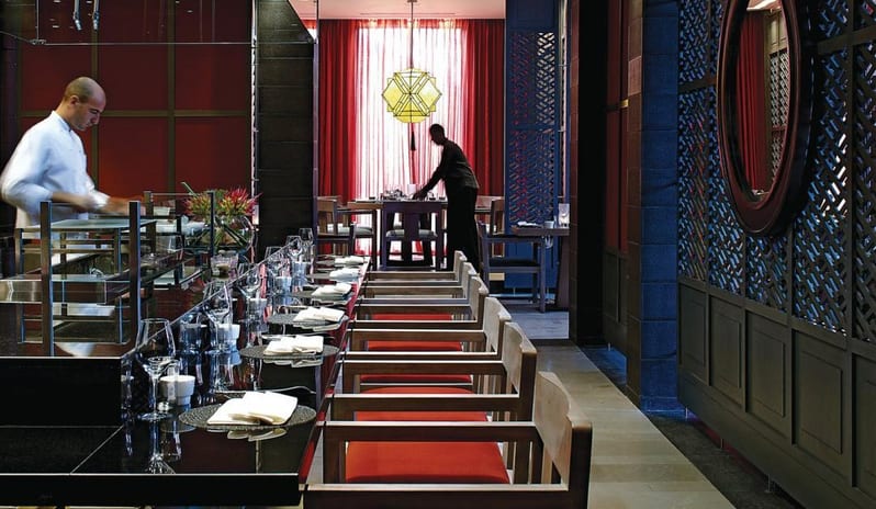HASU RESTAURANT INTERIOR TABLES